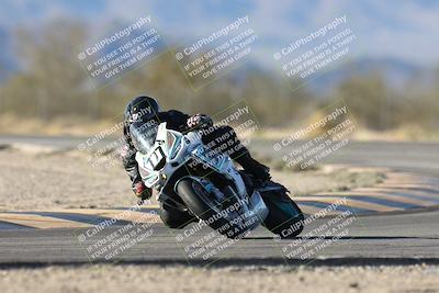 media/Dec-07-2025-CVMA (Sun) [[3e7d2de5dc]]/Race 12- Formula 40 MW and LW/